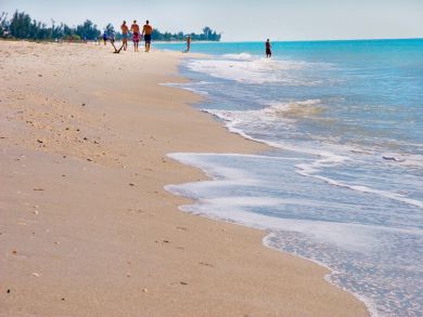 Sanibel Gulf Front Condo with Three Bedrooms Sleeps 8 Guests
